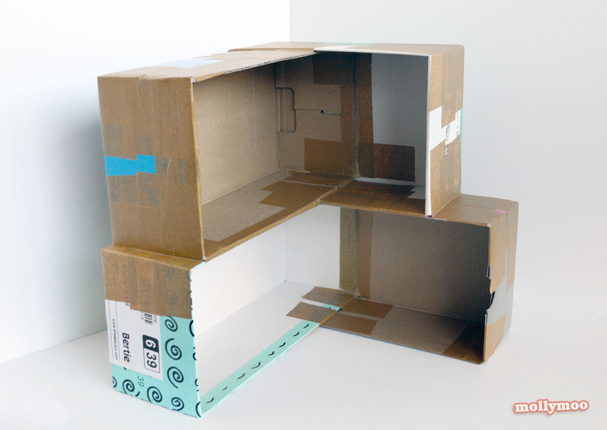 DIY cardboard dollshouse